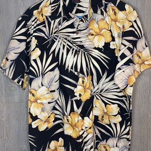 Squish Wear Hawaiian cotton shirt Size Medium